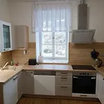 Karina יאנסקה לזנה